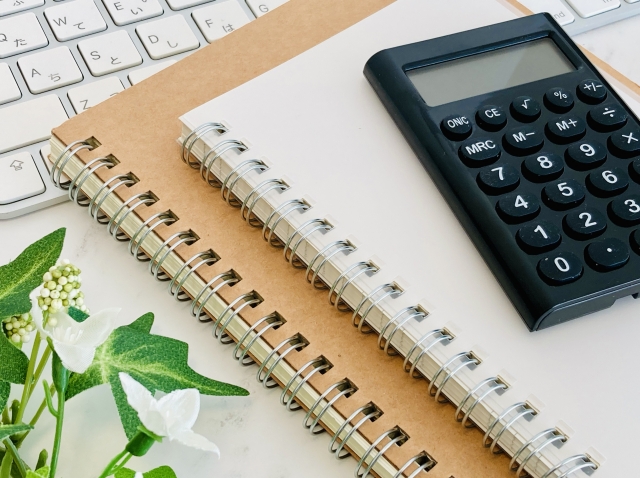 定期預金　不動産小口化商品　比較